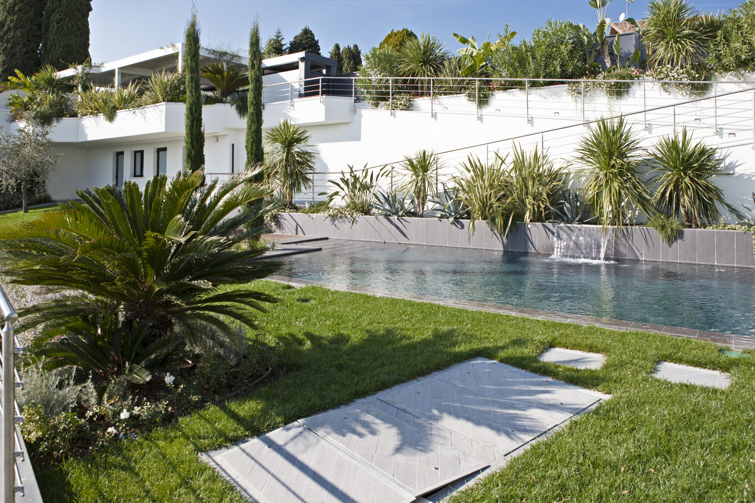 piscina-interrata-vetroresina-o-cemento